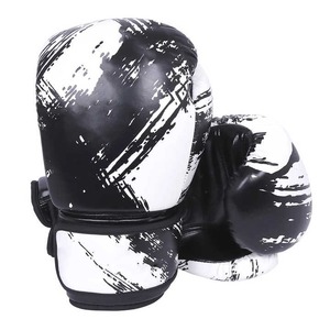 Guantes de boxeo profesionales de PU más vendidos, logotipo personalizado de alta calidad, MOQ bajo, precio razonable para adultos, hechos de cuero - Product Image 3