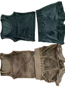 Customized Eco-Friendly Velvet <b>Lace</b> Button Sweet Spaghetti Strap Loungewear Women Sets Tank Top High-Waisted Shorts Two-Piece - Product Image 5