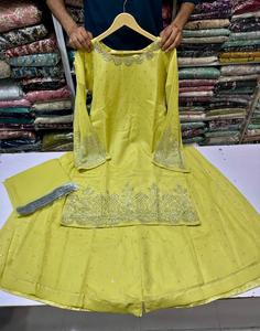Conjunto étnico confeccionado paquistaní para mujer, conjunto Sharara Kurti con Dupatta, tela de Georgette india, bordado, bodas de trabajo - Product Image 4