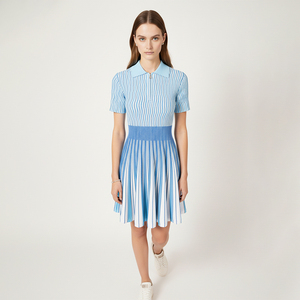 ชุดเดรสสเวตเตอร์ถักแขนสั้นผ้าผสมวิสโคส กระโปรงจีบเอวสูงยืดหยุ่นสูง ตัวเสื้อแบบโปโลลายจั๊มพ์แบบสปอร์ต - Product Image 2