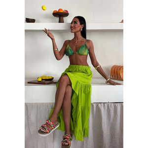 Falda Audrey 4037 con detalle de abertura, cintura elástica, cómoda, material de viscosa y gasa - Product Image 5