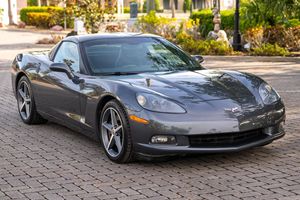 Chevrolet Corvette Coupé LS3 V8 3LT 2011 Usado, con Escape de Rendimiento de Modo Dual, de Propietario del Sur - Product Image 3