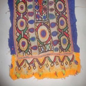 Especial Baloch Vintage Banjara cuello yugo bordado trabajo tela parche costura último estilo ropa islámica de mujer tamaño libre - Product Image 3