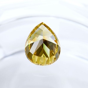 Diamantes sueltos de color amarillo con corte de pera cultivado en laboratorio de 3,00 CT, certificados por IGI con certificado - Product Image 4