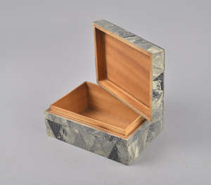 Caja de Joyería de Madera Rectangular con Incrustaciones Triangulares de Mosaico Gris Hecha a Mano, Organizador de Almacenamiento con Decoración de Patrones Geométricos - Product Image 4