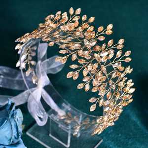 Bridella BHP237 Bandeau de mariée en strass argenté et champagne pour mariages, bals et événements formels - Product Image 3