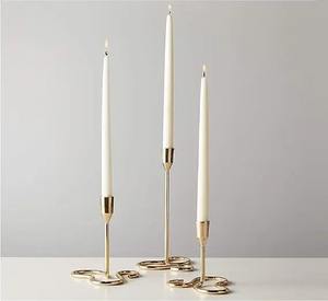 Juego de candelabros ecológicos hechos a mano de latón de alta calidad, Juego de 2 candelabros decorativos de lujo para boda, gran oferta - Product Image 1