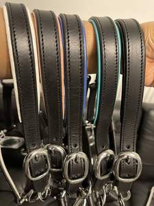 Nouveau licou en cuir Mini Shetland en cuir noir durable style cheval et bride en cuir - Product Image 4