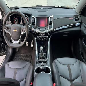 ¡Oferta Imperdible! Chevrolet SS 2017 Súper Limpio, Transmisión Manual de 6 Velocidades, Motor V8, Tracción Trasera, Color Gris Metálico Noche, Sedán de Lujo - Product Image 3