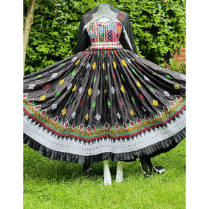 Afghan/Pakistan Kuchi fête traditionnelle robe multicolore tribal ethnique Vintage Kuchi robe - Product Image 5