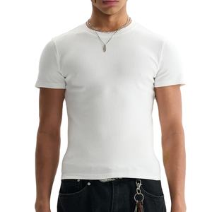 T-shirt 100% coton 180 GSM confortable, col rond, coupe ample, haute qualité, logo personnalisé imprimé, sérigraphie, fabrication sur mesure. - Product Image 1