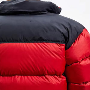 Veste matelassée d'hiver à la mode pour hommes OEM High Street Tailles personnalisées Toutes les couleurs Support en laine légère de haute qualité Bulle à capuche - Product Image 3