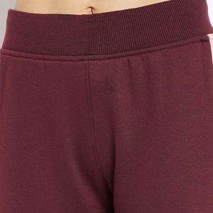 Survêtement pour femmes à prix réduit Vente à chaud 2025 Logo personnalisé Fitness Running Respirant Durable Ladies Tracksuit - Product Image 3