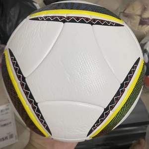 Balones de fútbol de cuero PU con logotipo personalizado de alta calidad Tamaño oficial 5 Fútbol profesional duradero para deportes. - Product Image 5