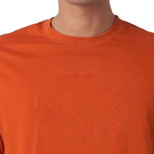 Camiseta de la mejor calidad para hombre, camiseta en blanco de grado superior con cuello redondo personalizada de fábrica, hecha en Pakistán - Product Image 4