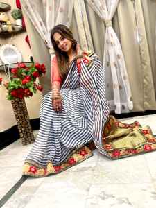 EL ÚLTIMO DISEÑADOR HERMOSO RICO PALLU JACQUARD TRABAJA EN TODO EL SAREE. - Product Image 4