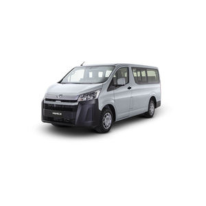 Toyota Hiace fourgonnette d'occasion offerte avec un moteur puissant et un aménagement de cabine confortable - Product Image 1