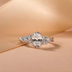 Anillo de Compromiso Jeulia Moissanite con Corte Ovalado en Forma de Hoja, Plata de Ley con Baño de Rodio, Estilo Vintage - Product Image 5