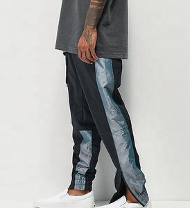 Pantalones Cortavientos con Cintura Elástica Personalizados con su Propia Marca, Fabricante de Pantalones Cortavientos de Nailon con Parches y Logotipo Personalizado - Product Image 2