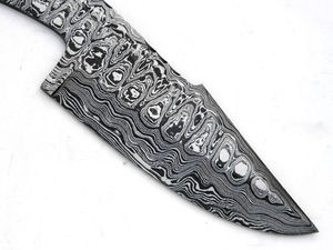 มีดเชฟเหล็กดามัสกัสทำมือ ด้ามเต็ม ความหนา 3 มม. ใบมีดหยัก ปลายแหลม  มีดโบวี่อเนกประสงค์ เป็นมิตรกับสิ่งแวดล้อม - Product Image 3