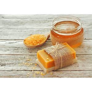 Meilleure vente emballage personnalisé Logo 100% savon de nettoyage naturel pour le visage traitement blanchissant 120g barre de savon au curcuma ANGLE - Product Image 1