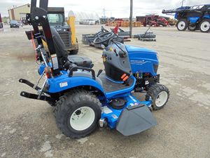 Tracteur compact 4x4 New Holland WORKMASTER 25S 2026 avec transmission hydrostatique et utilisation facile, concessionnaire près de chez moi - Product Image 2