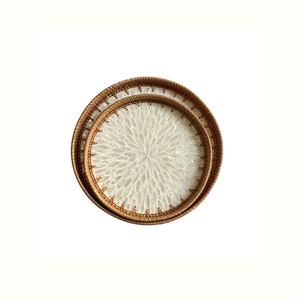 Bandeja de ratán con incrustaciones de nácar para exhibición en mesa, almacenamiento y decoración de interiores - Product Image 1