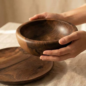 Bol en bois d'acacia simple, fabriqué à la main en Inde - designs luxueux - article tendance, écologique - Product Image 1