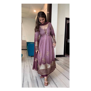 Kurti PANT with dupatta มืออาชีพในการผลิตที่มีคุณภาพที่เหมาะสมกับการเย็บปักถักร้อย - Product Image 1