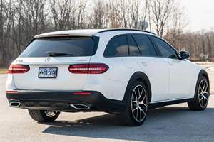 Mercedes-Benz E450 4Matic Plus 2021 Usado en Buen Estado, Sin Accidentes, Volante a la Izquierda/Derecha - Product Image 2