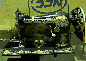 จักรเย็บผ้าไฟฟ้า BROTHER แบบซิกแซกและเย็บตรง สำหรับใช้ในบ้านและอุตสาหกรรม ของญี่ปุ่น มือสอง - Product Image 5