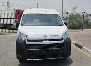 Nuevo Autobús de Pasajeros Toyo Ta Hiace DX 2025 con Techo Alto, Motor Diésel de 3.5L, Volante a la Izquierda, Tracción Trasera, Emisión Euro 6, Transmisión Manual, 15 Asientos - Product Image 3