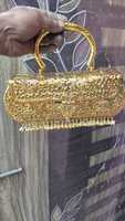 Pochette de soirée classique de luxe vintage, en métal doré gaufré, pour mariage et fête, avec bandoulière chaîne amovible, forme coquille
