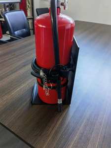 Supporto a Parete Portatile in Acciaio Nero per Estintore SAFETY PLUS - Product Image 5