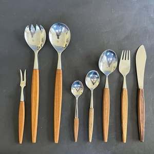 Juego de Cubiertos Ecológicos para Carne, Cubertería de Acero Inoxidable con Mango de Madera - Product Image 1