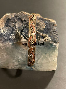 Boutons de manchette exclusifs en cuivre pour les cadeaux d'affaires Look de luxe fait à la main par Tradebyd - Product Image 4