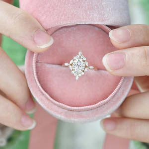 แหวนเพชรโมอิสสำหรับงานแต่งงานรูปวงรีที่สง่างามและทนทานมีเอกลักษณ์ผลิตภัณฑ์ประเภทดอกไม้ - Product Image 6