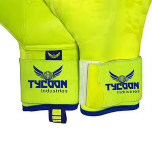 High Quality Premium Light Weight Best Design Custom Selling Goal Keeper Gloves For Men And Women Practice Goalkeeper Gloves Oem - Product Image 3