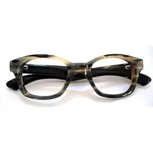 贝莱特光学自然黑白水牛角经典造型眼镜架独特设计