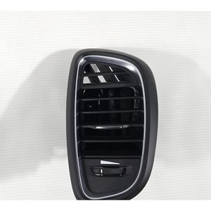 Grille d'aération du tableau de bord côté droit RENAULT Scenic Série 687605833R (16>) - Product Image 3