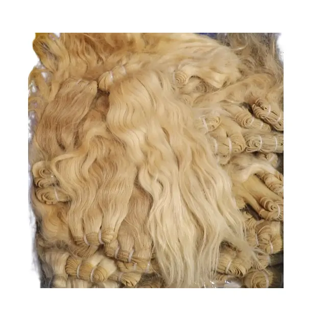 Fasci di capelli umani biondi naturali di nuovo arrivo estensione produzione di capelli di grado superiore in India prezzi all'ingrosso