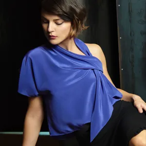 महिलाओं के लिए इटली में निर्मित 100% रेशम टॉप, वास्तव में इतालवी कपड़े और डिज़ाइन उपलब्ध और मुफ्त आकार