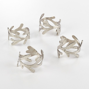 Vente en gros d'élégant anneau de serviette en métal avec feuille porte-mouchoirs Accessoires de vaisselle pour fête de mariage Excellent prix - Product Image 5