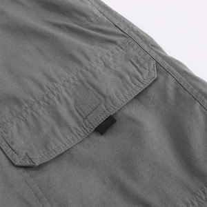 Shorts pour hommes en coton non tissé respirant et à séchage rapide, style streetwear, taille haute, avec logo personnalisé et design sur mesure, à prix bas - Product Image 3