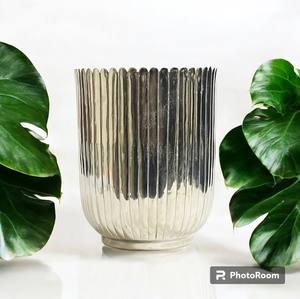 Seau à glace en aluminium vintage fait à la main Refroidisseur de vin élégant pour les fêtes Nouveaux articles faits à la main Bacs à boissons - Product Image 3