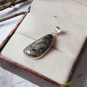 Pendentif en argent 925 avec pierres précieuses en or Apache de conception unique pour la fabrication de bijoux en vrac de collier à faire soi-même - Product Image 6