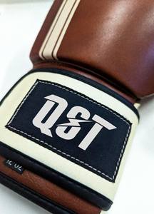 Gants de boxe en cuir personnalisés avec crochet et boucle pour le soutien du poignet Muay Thai Training Punching Gloves - Product Image 4