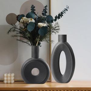 แจกันดอกไม้โลหะสีทองหรูหราเคลือบผงตกแต่งบ้านสำหรับการจัดดอกไม้ที่สวยงามโลหะหล่อ - Product Image 5