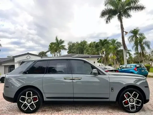 โรลส์-รอยซ์ คัลลิแนน ปี 2023 รถมือสอง พร้อมขับ ไม่มีประวัติอุบัติเหตุ ไมล์น้อย - Product Image 2