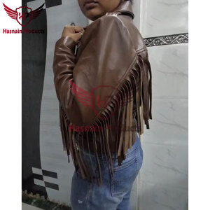 เสื้อแจ็คเก็ตขอบผู้หญิงในหนังสีน้ําตาลสไตล์ตะวันตกเสื้อแจ็คเก็ตหนังแท้ Biker พร้อมรายละเอียดขอบฮิปปี้คาวเกิร์ลชุดชั้นใน - Product Image 4